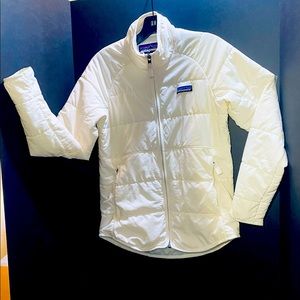 PATAGONIA WOMAN’S PACK IN JACKET